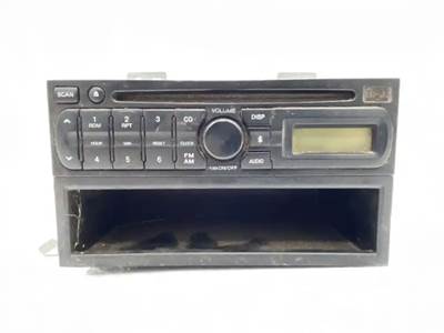 Hino 155 Radio