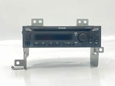 Hino 195 Radio