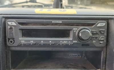 Hino 195 Radio