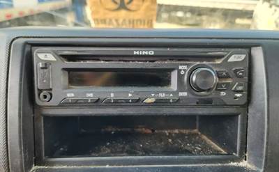 Hino 195 Radio