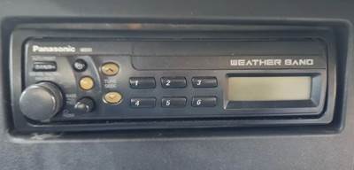 International 2574 Radio