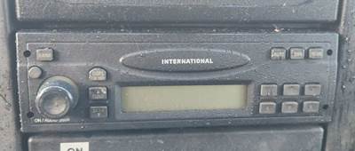 International 4300 Radio