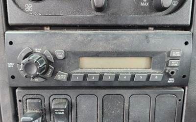 International 4400 Radio