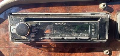 International 5900i Radio