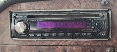 International 9200i Radio