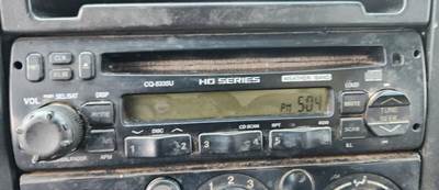 International CF500 Radio