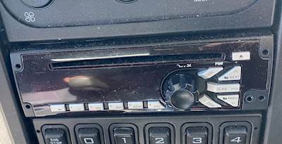 International DuraStar 4300 Radio