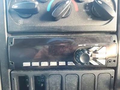 International DuraStar 4300 Radio