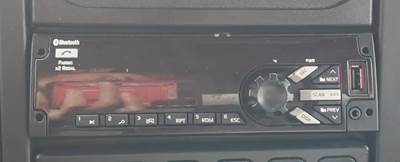 International DuraStar 4300 Radio