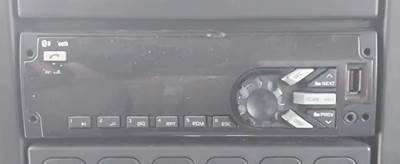 International DuraStar 4300 Radio