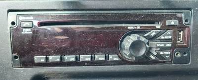 International LT625 Radio