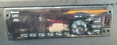 International MV607 Radio