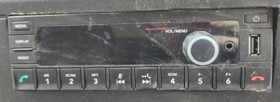 International MV607 Radio