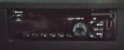 International MV607 Radio