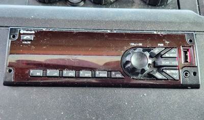 International MV607 Radio