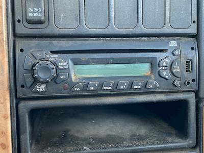 International ProStar Radio
