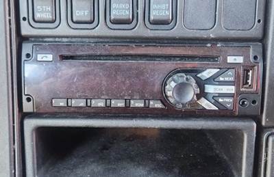 International ProStar Radio