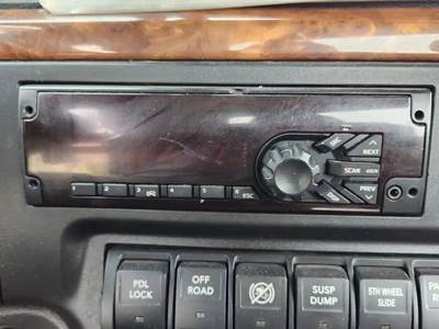 International RH613 Radio