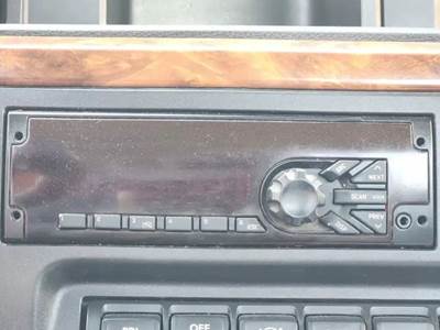 International RH613 Radio