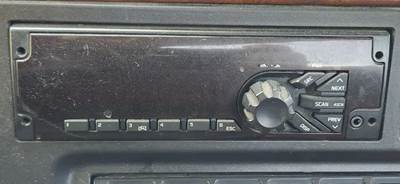 International RH613 Radio