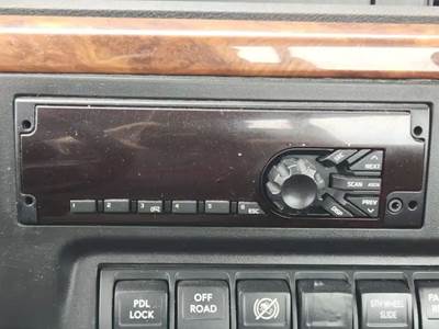 International RH613 Radio