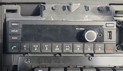 International RH613 Radio