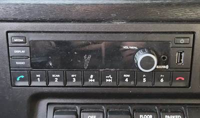 International RH613 Radio