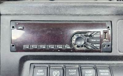 International RH613 Radio