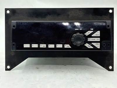 International TranStar 8600 Radio