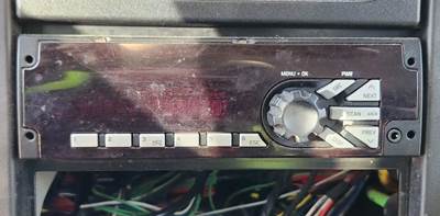 International WorkStar 7400 Radio