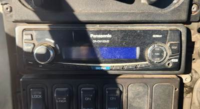 International WorkStar 7400 Radio