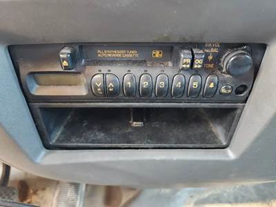 Isuzu FSR Radio