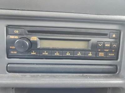 Isuzu NQR Radio