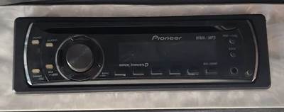 Kenworth T600 Radio