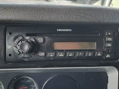 Kenworth T600 Radio