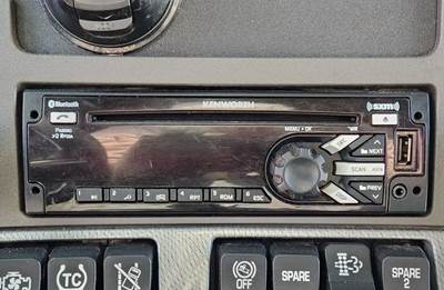 Kenworth T680 Radio