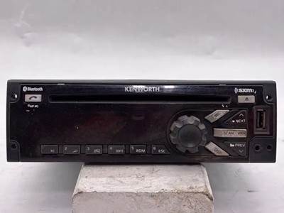 Kenworth T680 Radio