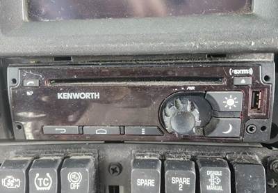 Kenworth T880 Radio
