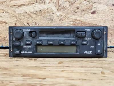 Mack Granite CV713 Radio for a 2007 Mack CV713 Granite