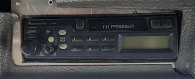 Mack RD688SX Radio