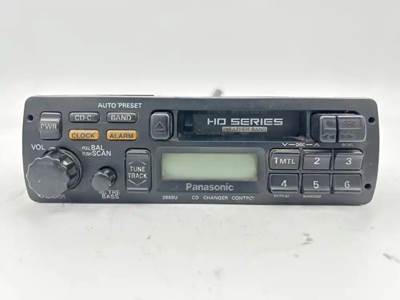 Mack Vision CX613 Radio for a 2001 Mack CX613 Vision