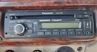 Mack Vision CXN613 Radio for a 2006 Mack CXN613
