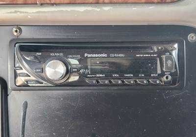 Peterbilt 387 Radio