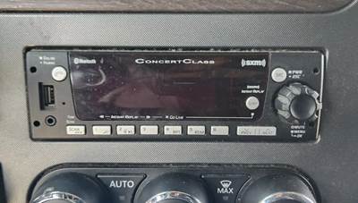 Peterbilt 579 Radio
