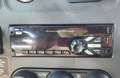 Peterbilt 579 Radio