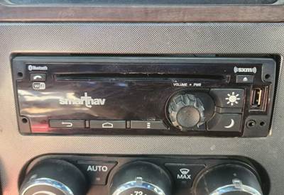 Peterbilt 579 Radio