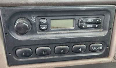 Sterling L9500 Radio