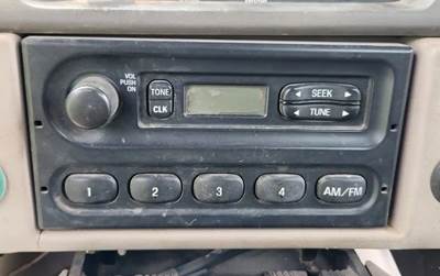 Sterling L9500 Radio