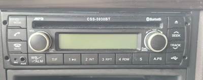 Volvo VNL Radio