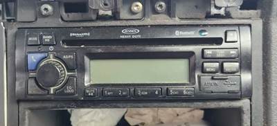 Volvo VNL Radio